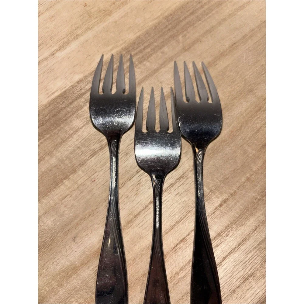 Oneida Camber Stainless Salad Forks Lot of 3 Flatware Replacement Forks